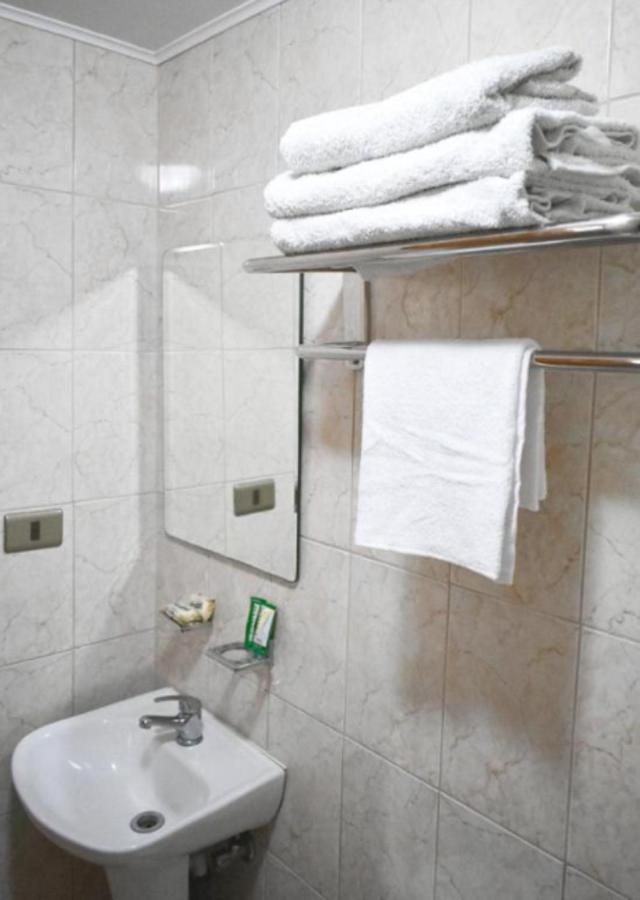 Hotel Plaza Colon Arica Extérieur photo