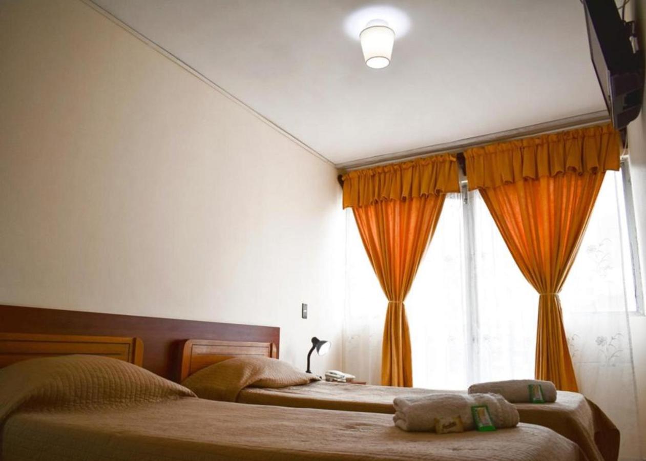 Hotel Plaza Colon Arica Extérieur photo