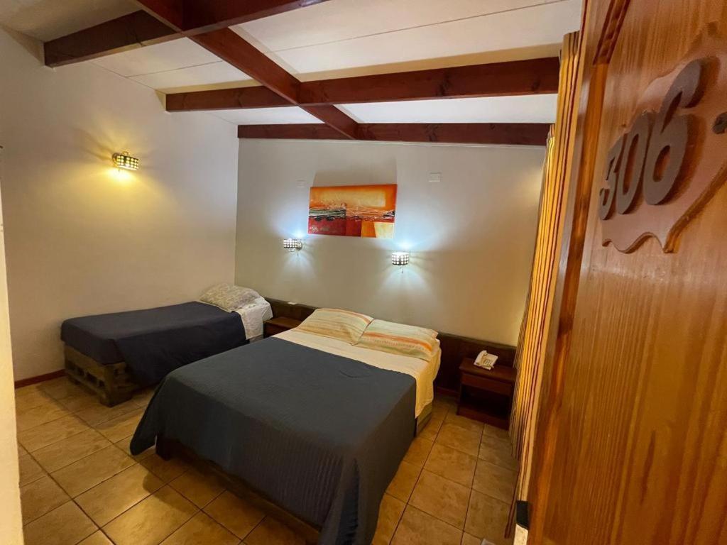 Hotel Plaza Colon Arica Extérieur photo