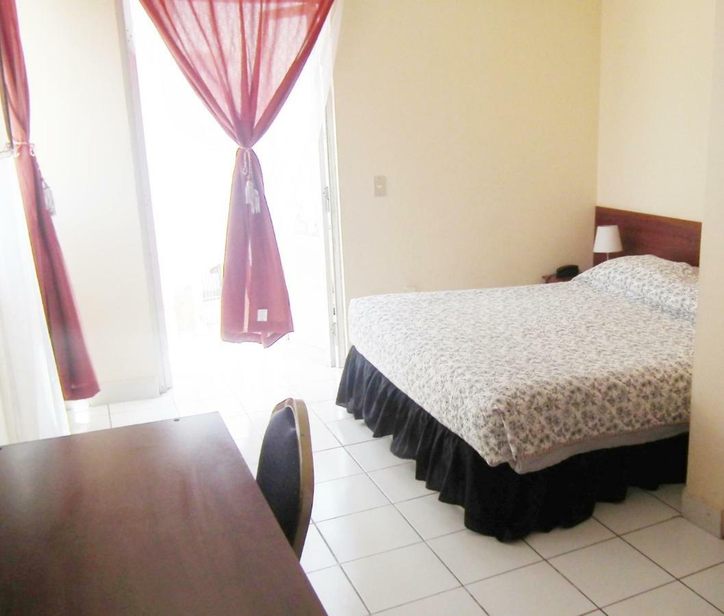 Hotel Plaza Colon Arica Extérieur photo